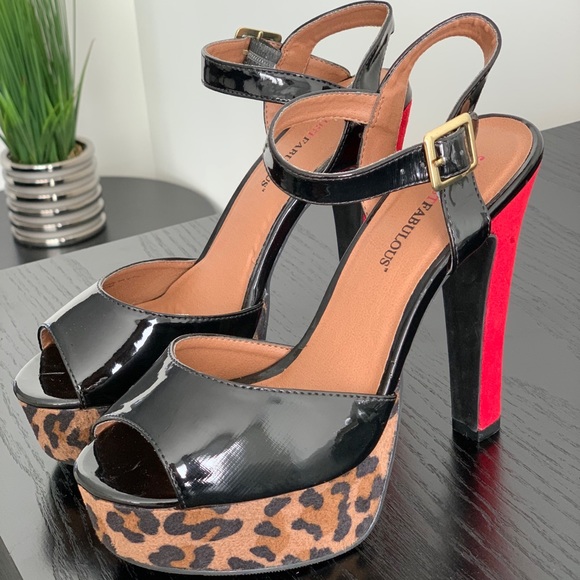 *DONATED* Shiloh Platform Red & Leopard Sandals - Picture 4 of 7